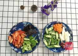 五彩秋葵的做法图解3