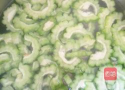 苦瓜炒蛋的做法图解4