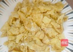 苦瓜炒蛋的做法图解7