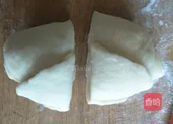 Illustration of how to make rose bread 14