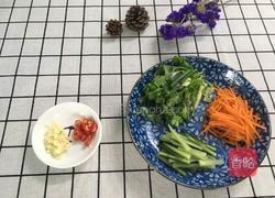 凉拌腐竹的做法图解1