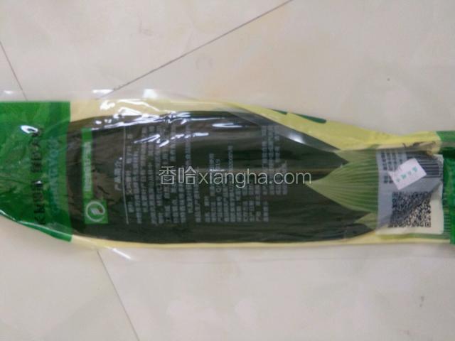 我买的是这种叶子，用热水泡个20分钟洗净