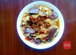 香菇血旺打卤面的做法图解5