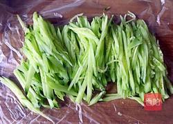 凉拌黄瓜猪耳朵的做法图解1