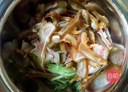 凉拌黄瓜猪耳朵的做法图解4