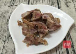 芹菜粉葛咸骨粥的做法图解4