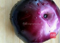 蒜蓉茄子的做法图解1