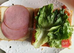 火腿鸡蛋生菜三明治的做法图解4