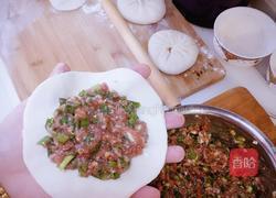 猪肉葱花馅饼的做法图解3