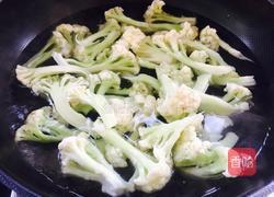 干煸孜然菜花的做法图解3