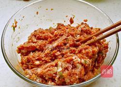 猪肉胡萝卜馅馄饨的做法图解5