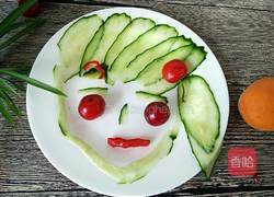 黄瓜人物拼图的做法图解4