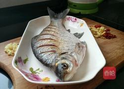 红烧鳊鱼的做法图解2