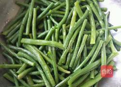 凉拌豇豆的做法图解1