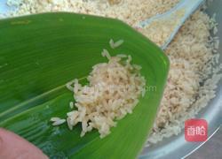 香菇咸蛋黄肉粽的做法图解15