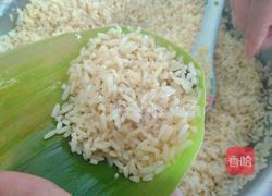 香菇咸蛋黄肉粽的做法图解17