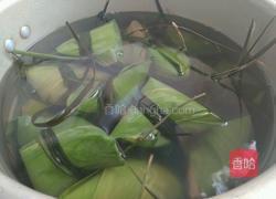 香菇咸蛋黄肉粽的做法图解23