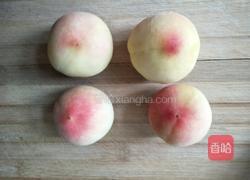 鲜榨毛桃汁的做法图解1