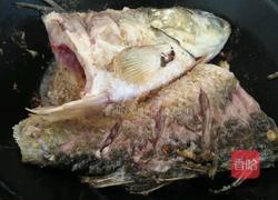 清炖鱼汤的做法图解3