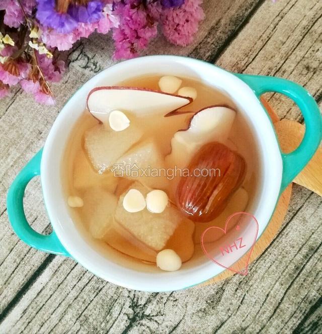 广式海底椰南北杏仁冰糖水
