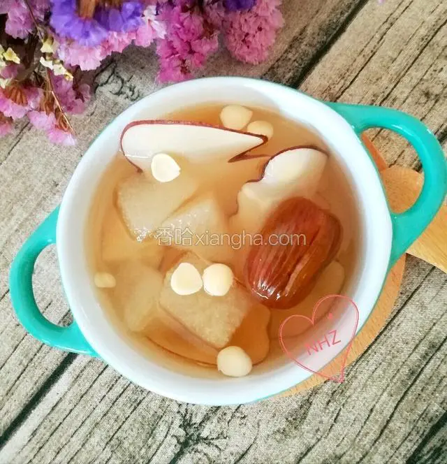 广式海底椰南北杏仁冰糖水