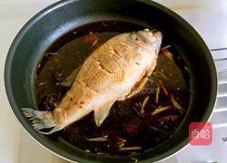 红烧鲈鱼的做法图解9