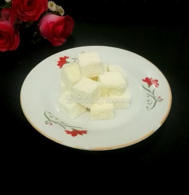 椰蓉奶糕小方