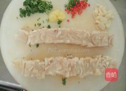 自制蒜泥皮冻的做法图解3