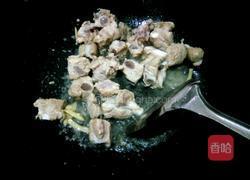 排骨燉油豆角的做法圖解6