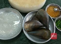 蒜蓉粉丝蒸带子的做法图解2