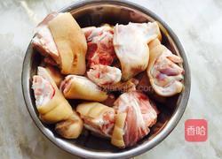 红烧猪蹄的做法图解1