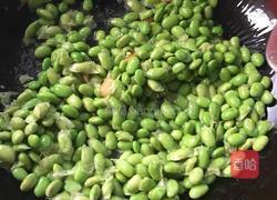 清炒毛豆米的做法图解5