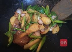 牛蹄筋热炒什锦蔬菜的做法图解4