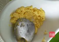 Illustration of how to make Japanese rice balls 2