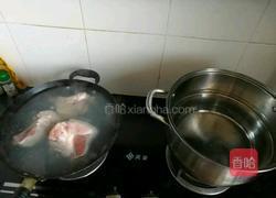 炖大棒子骨的做法图解2