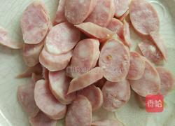 青椒炒香肠的做法图解1