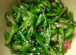 青椒炒香肠的做法图解2