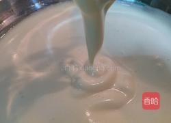 8寸奶油裱花蛋糕的做法图解3