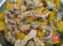 南瓜蒸瘦肉的做法图解3