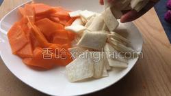 鸡腿菇炒肉片的做法图解3