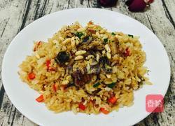 海苔粉松子仁鳗鱼炒饭的做法图解12