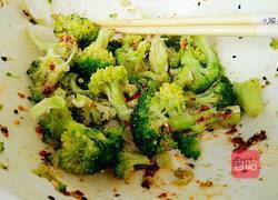 香辣西兰花的做法图解5