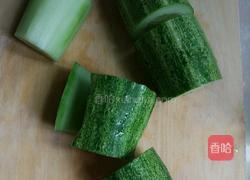 凉拌黄瓜皮的做法图解1