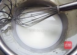 抹茶旋风蛋糕卷的做法图解5