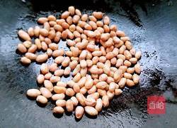 花生蓉炒通心粉的做法图解1