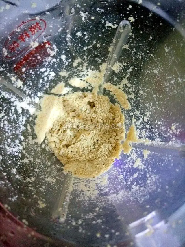 搅打三分钟后的样子