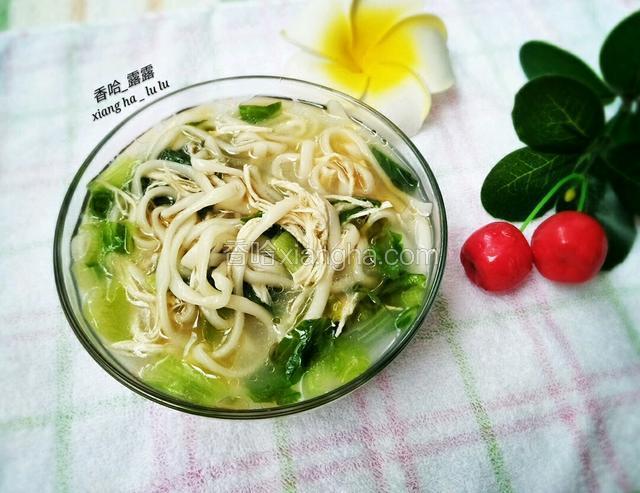 美味的鸡丝面可以吃了