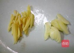 粉肠炒荷兰豆的做法图解3