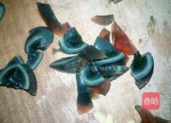 黄瓜皮蛋瘦肉粥的做法图解1