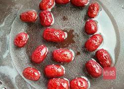 冰糖银耳红枣羹的做法图解3